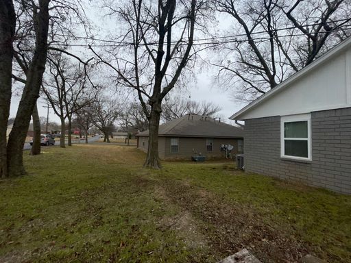 Remodeled w/ granite and new appliances – photo 1
