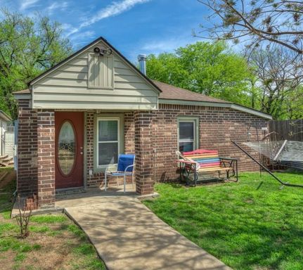 Adorable 1 bd 1Ba apartment with yard – photo 1