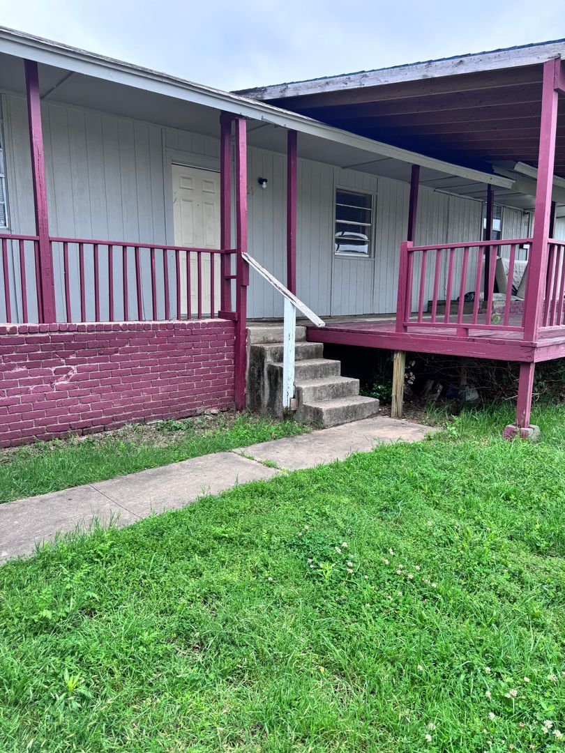 Tulsa House: 1129 S 124th E Ave