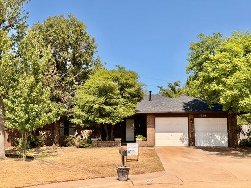Welcome Home to 1208 Beano Bnd in Edmond! – photo 1