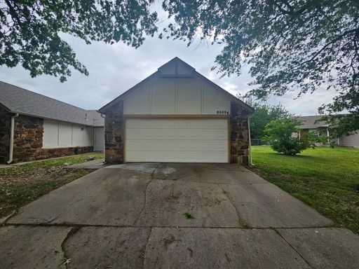 Quiet Owasso Duplex!