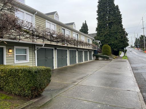 FIRST MONTH RENT FREE - $150 Garage for Rent | 1510 NE 45th Ave - Garage # 1 – photo 1