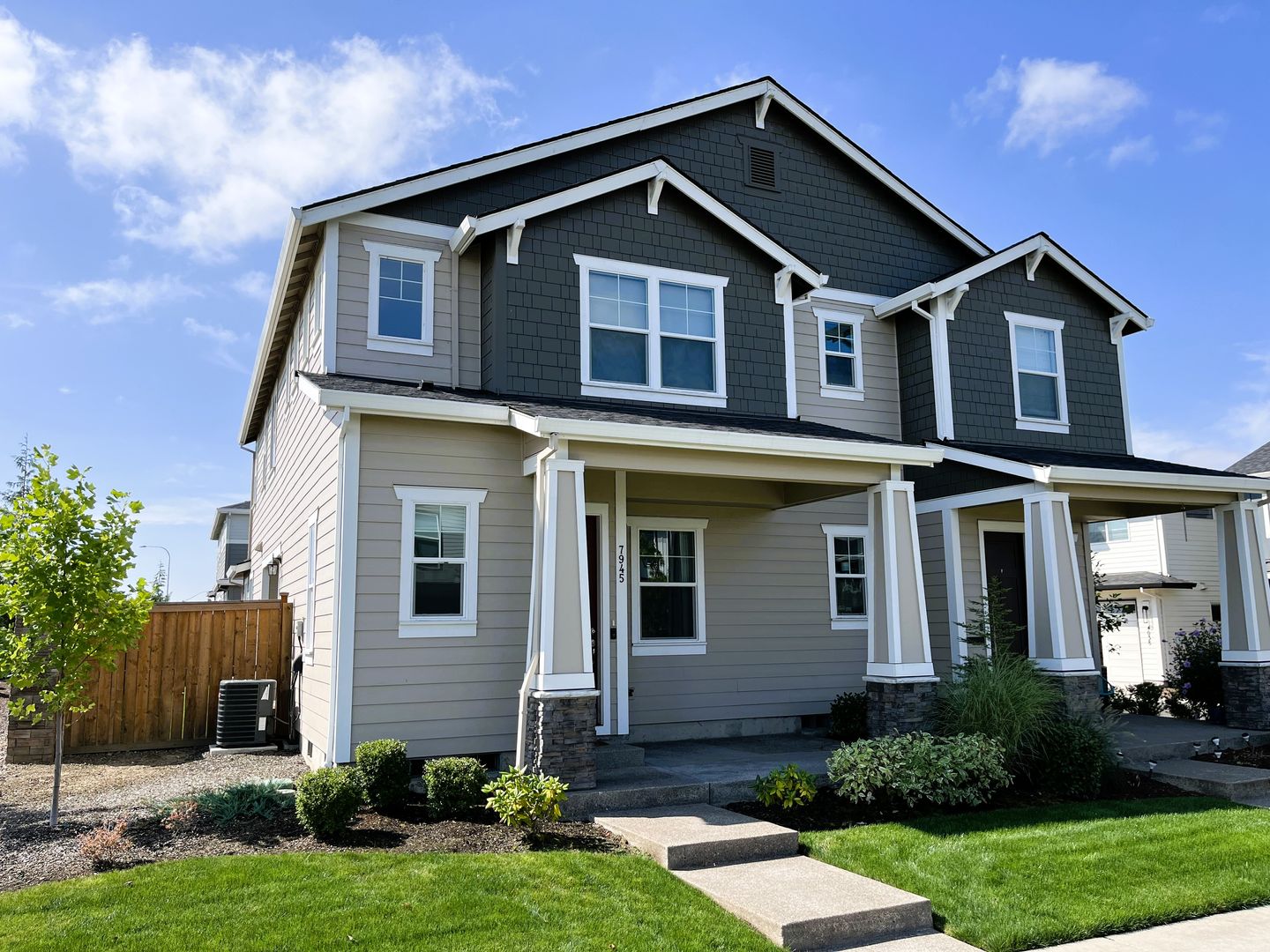 Hillsboro House: 7945 SE Roaring Ln