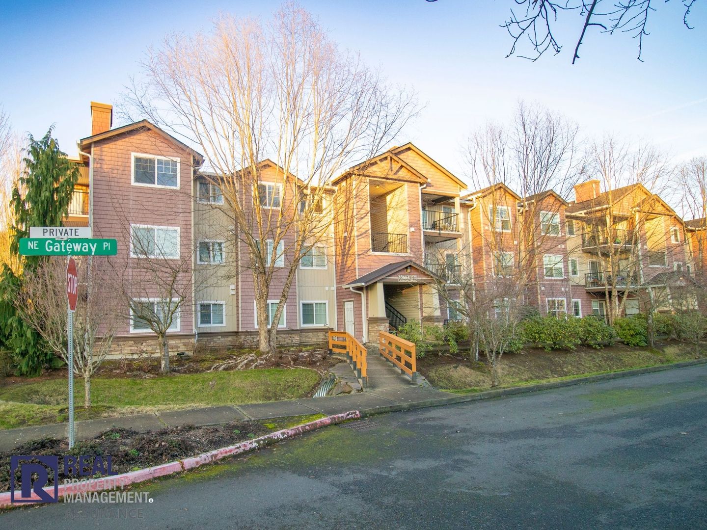 Hillsboro Condo: 10664 NE Holly Street #308