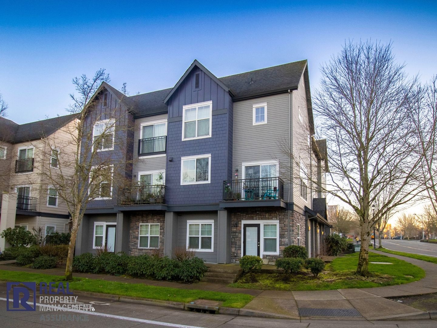 Hillsboro Townhome: 10651 NE Red Wing Way #101