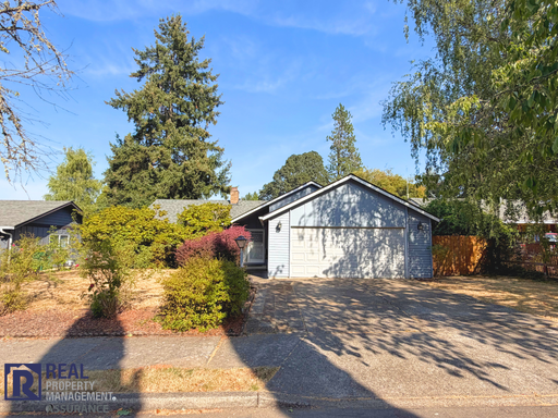 Bright 3BR Beaverton Home with AC, 2-Car Garage & Fenced Yard – photo 1