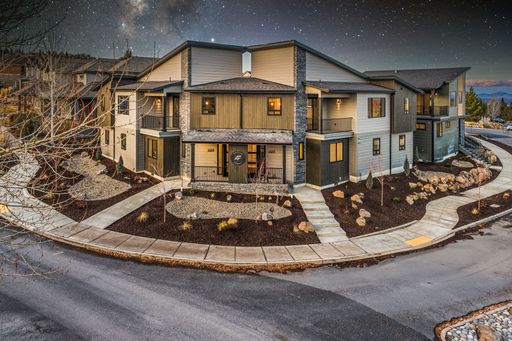 Westside Townhome with Amazing Views – photo 1