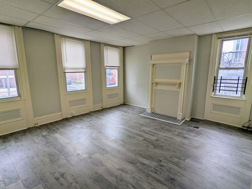 Beautiful 4 Bedroom/1 Bath Available in Uptown!!! – photo 1