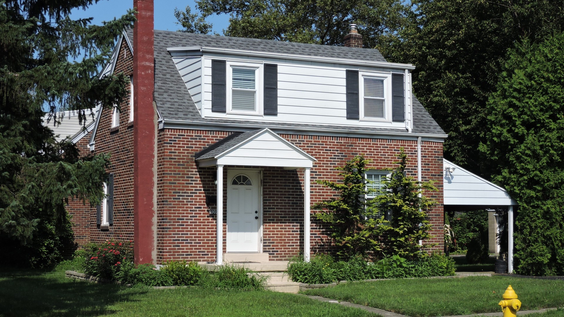Allentown House: 1939 E Jonathan St
