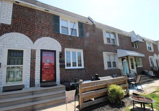 Spacious 3-Bedroom, 2-Bath Home with Finished Basement, Parking & Central Air