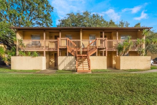 2 BR / 2 BA Condo In University Hylands – photo 1