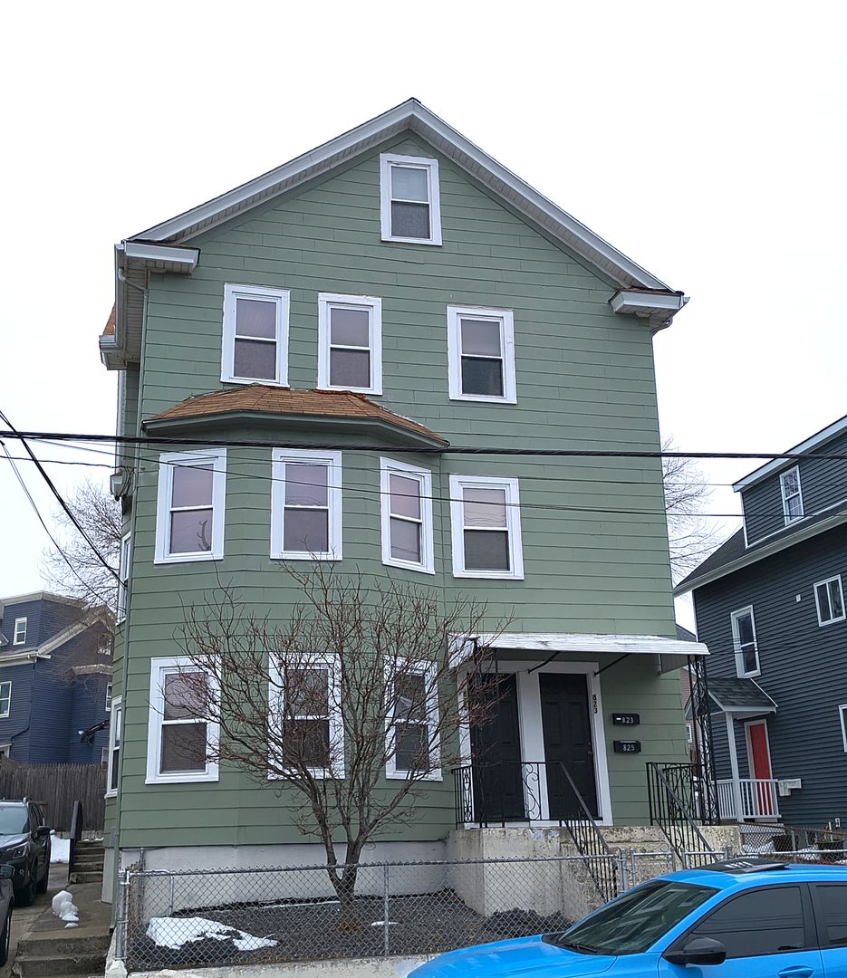 Pawtucket Apartment: 823-825 Main Street