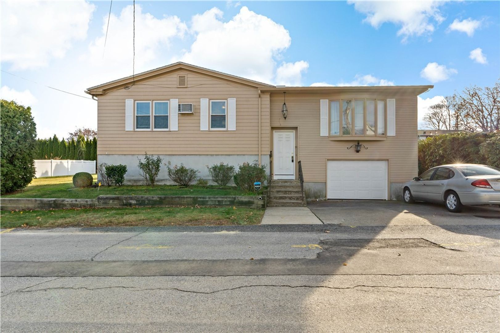 North Providence House: 51 Bellevue Avenue