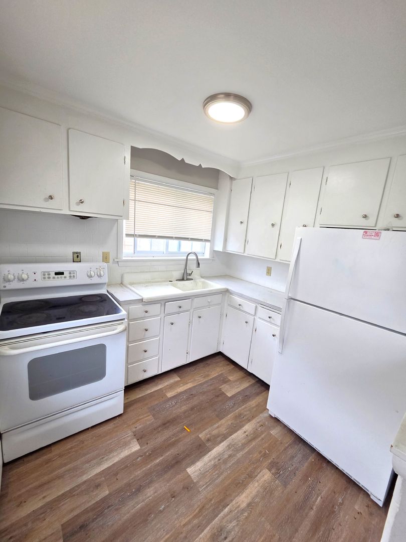 Woonsocket Apartment: 535 Manville Road