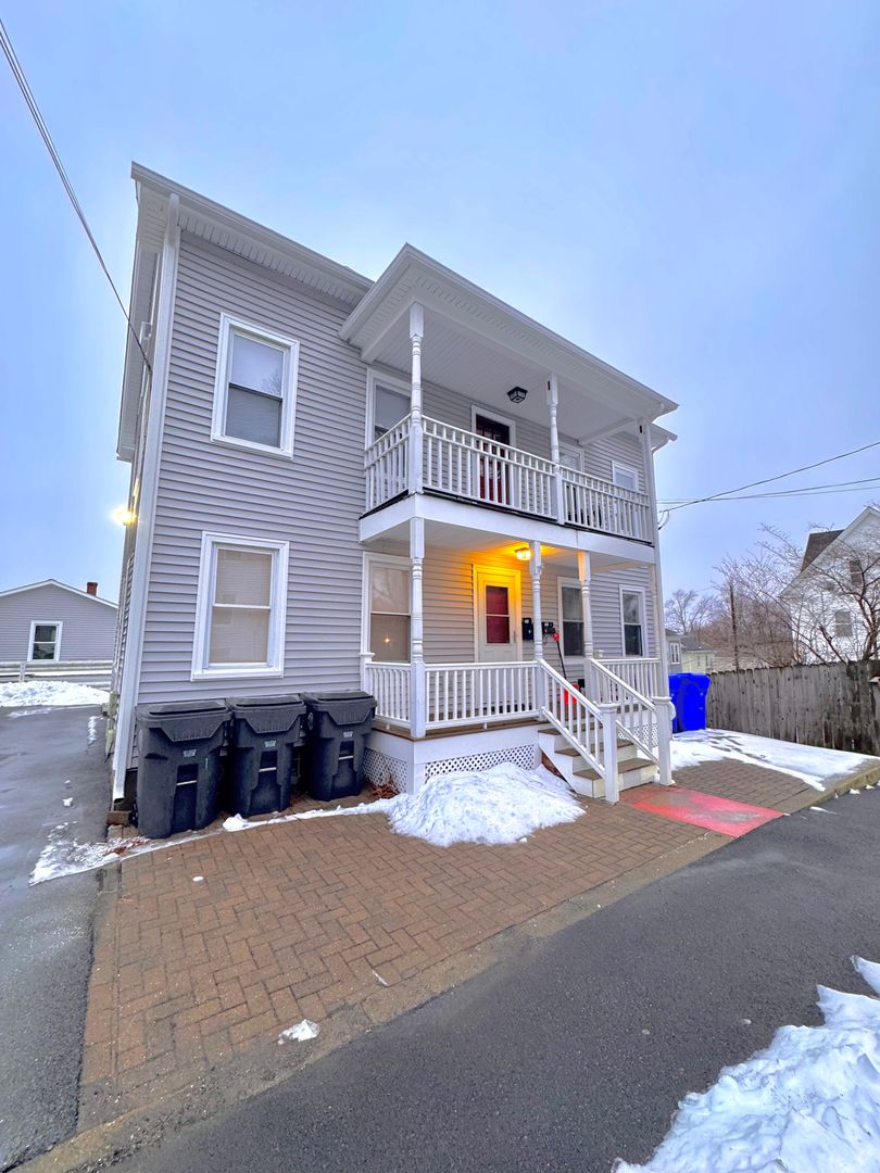 West Warwick Apartment: 7-9 Spring Street