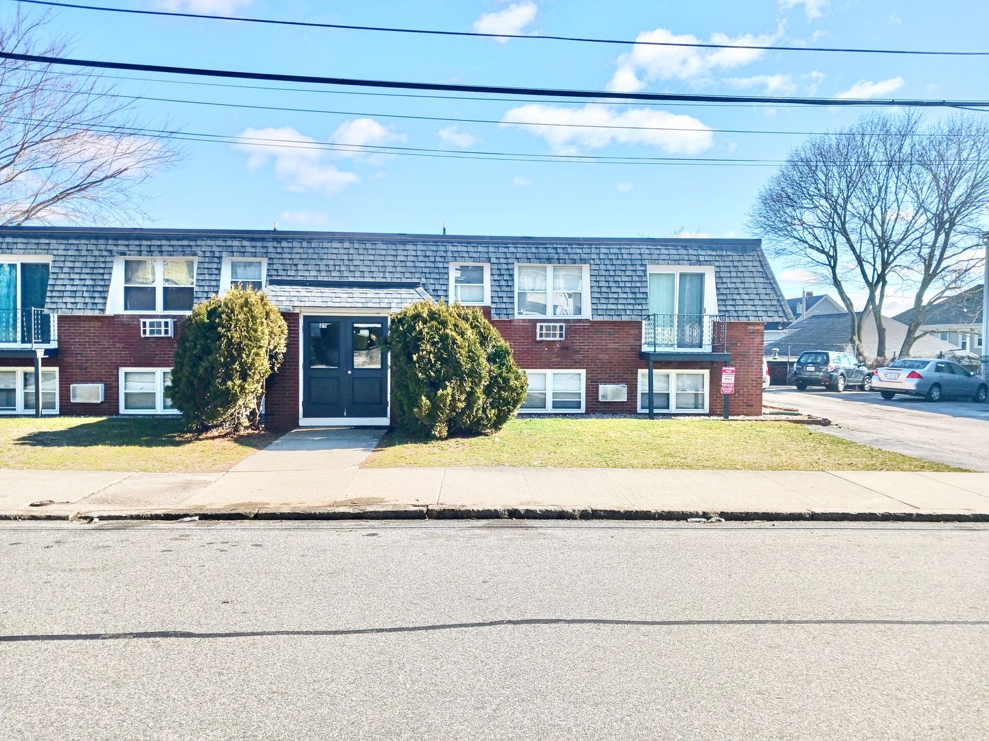 Providence Apartment: 25 Sunbury St.