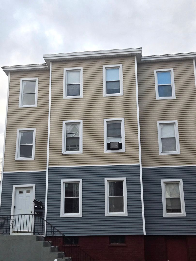 Providence Apartment: 399-401 Orms Street