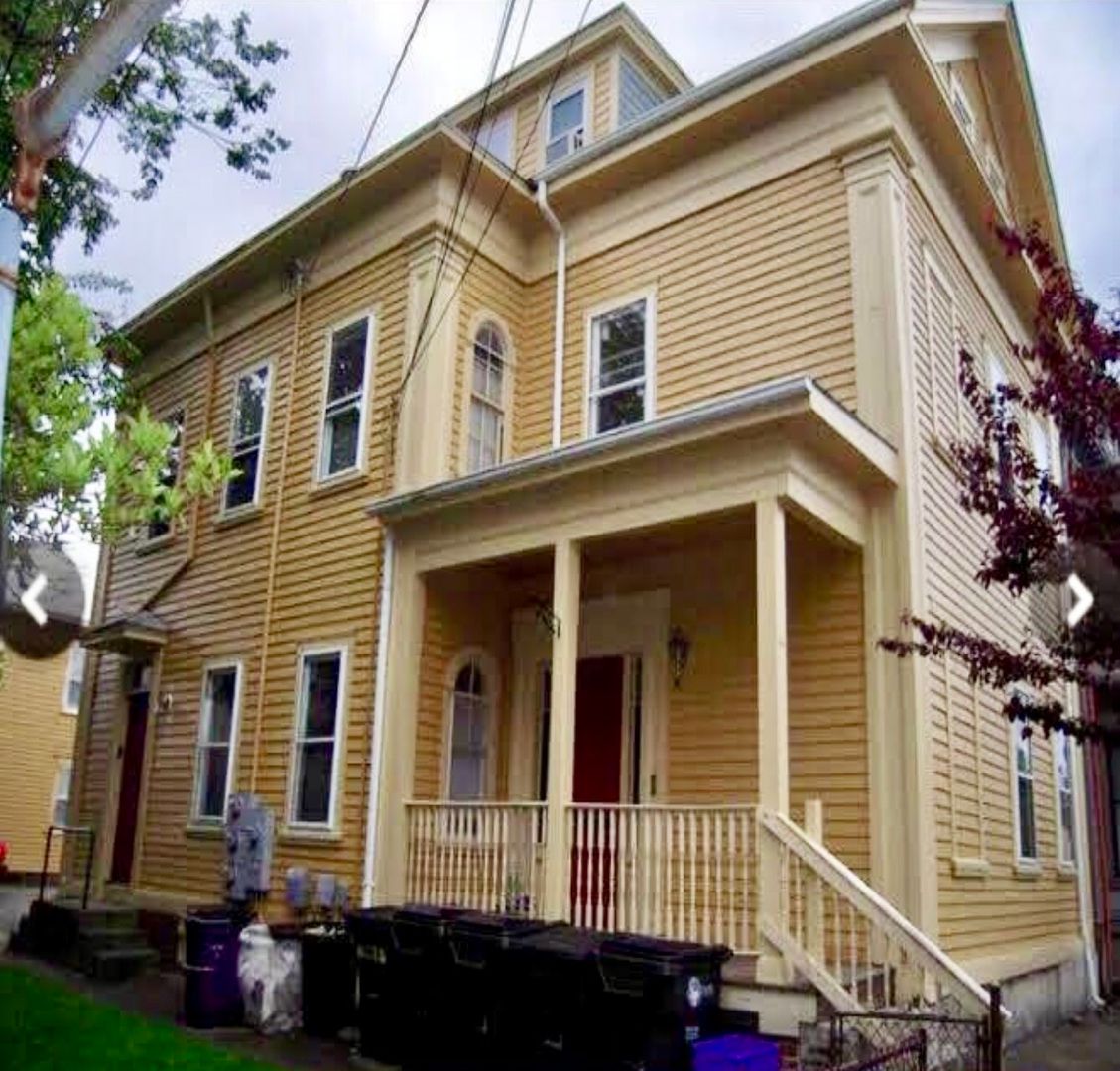 Providence Apartment: 42-44 Brighton Street (Maintenance Lease Up Only)