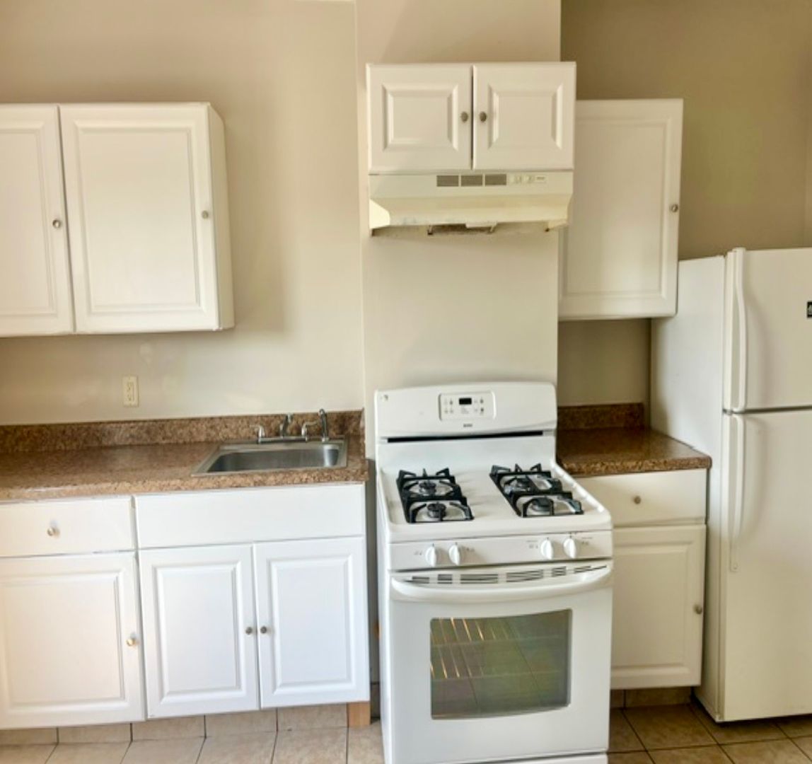 Providence Apartment: 168 Whitehall Street