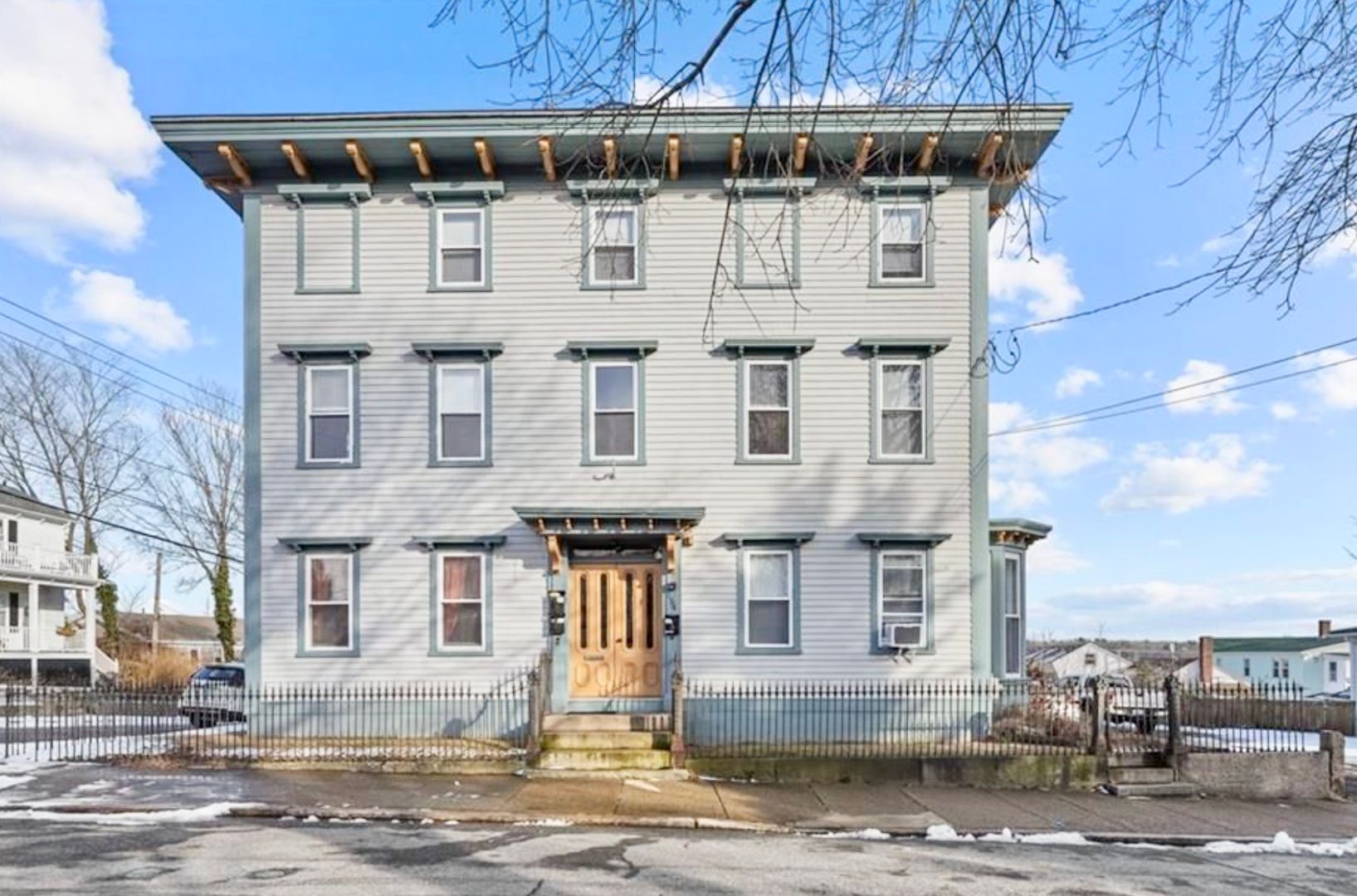 East Greenwich Apartment: 154 Peirce Street