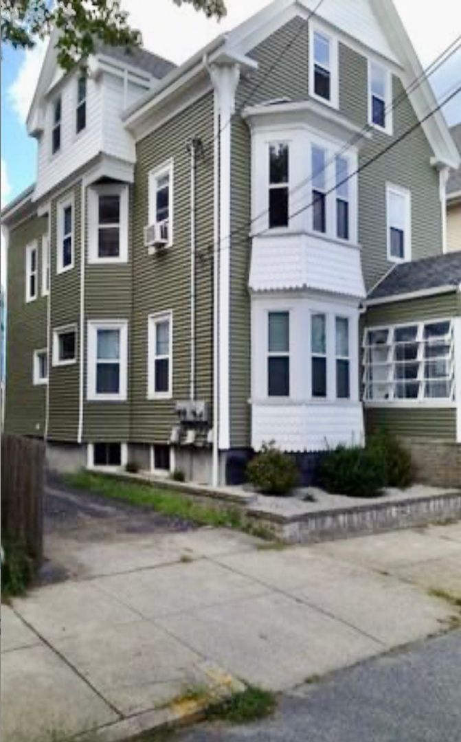 Providence Apartment: 50-52 East George Street