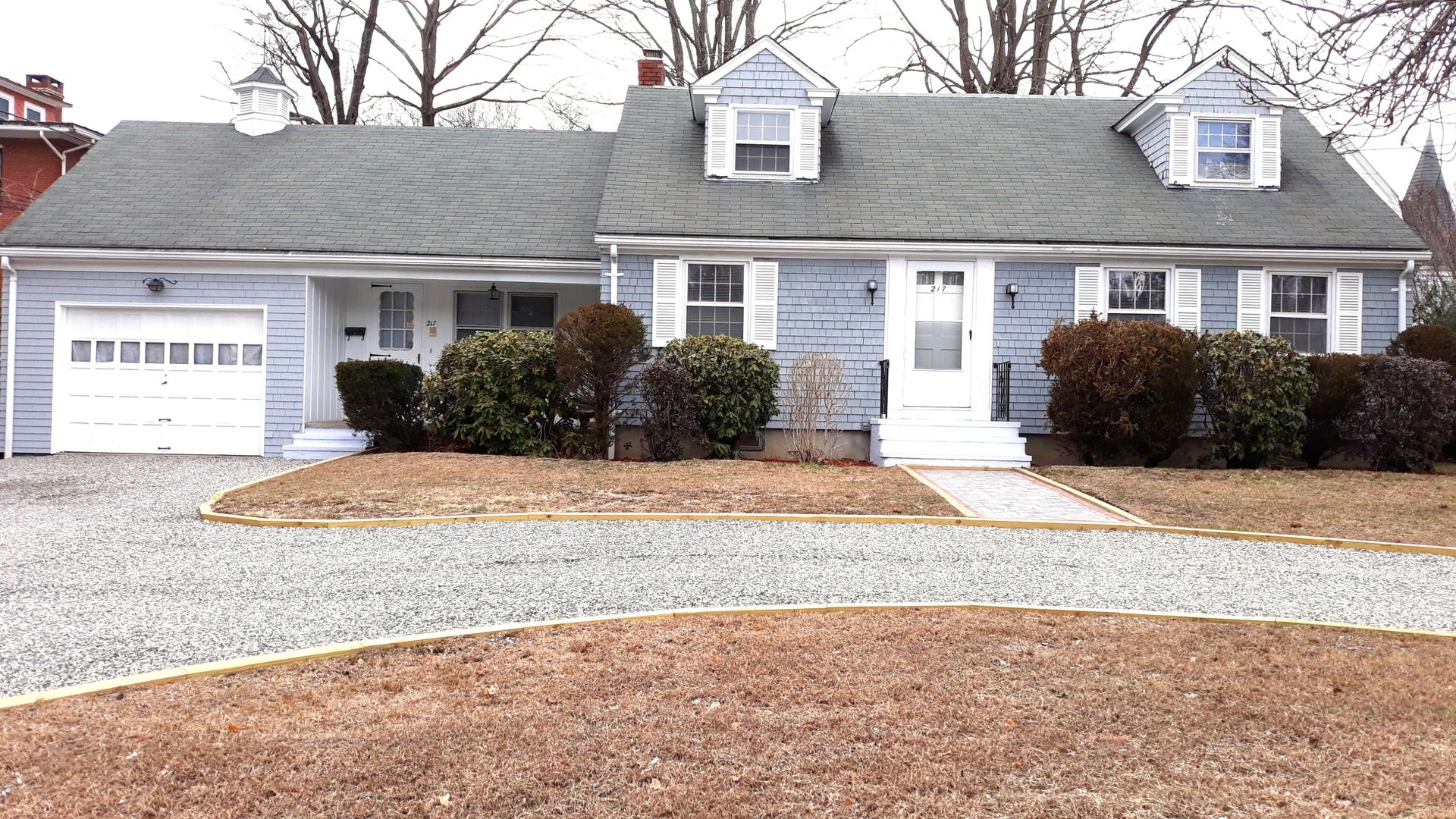 Cranston House: 217 Oaklawn Avenue