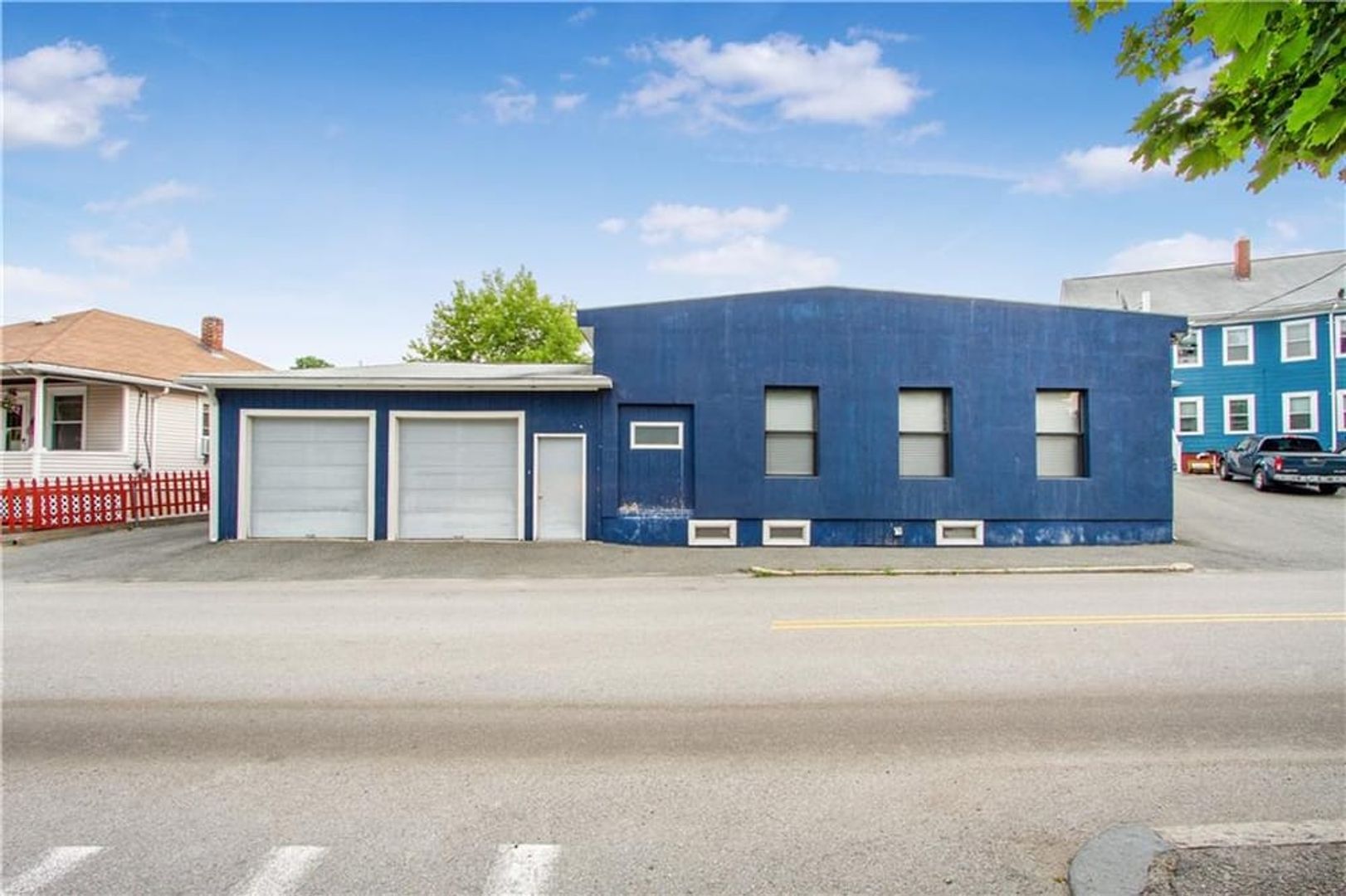 Pawtucket House: 847 Weeden Street