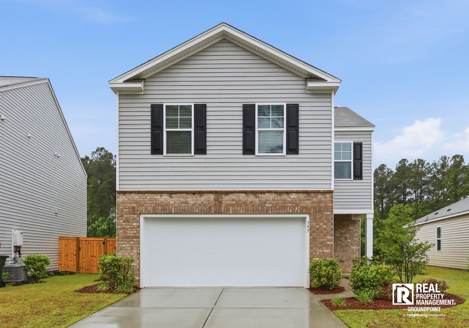 Summerville House: 345 Lake Ridge Blvd