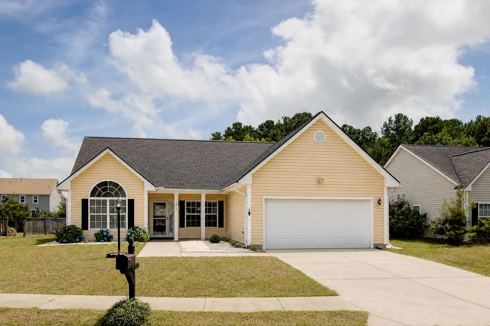 Johns Island House: 2815 Summerstrees Blvd