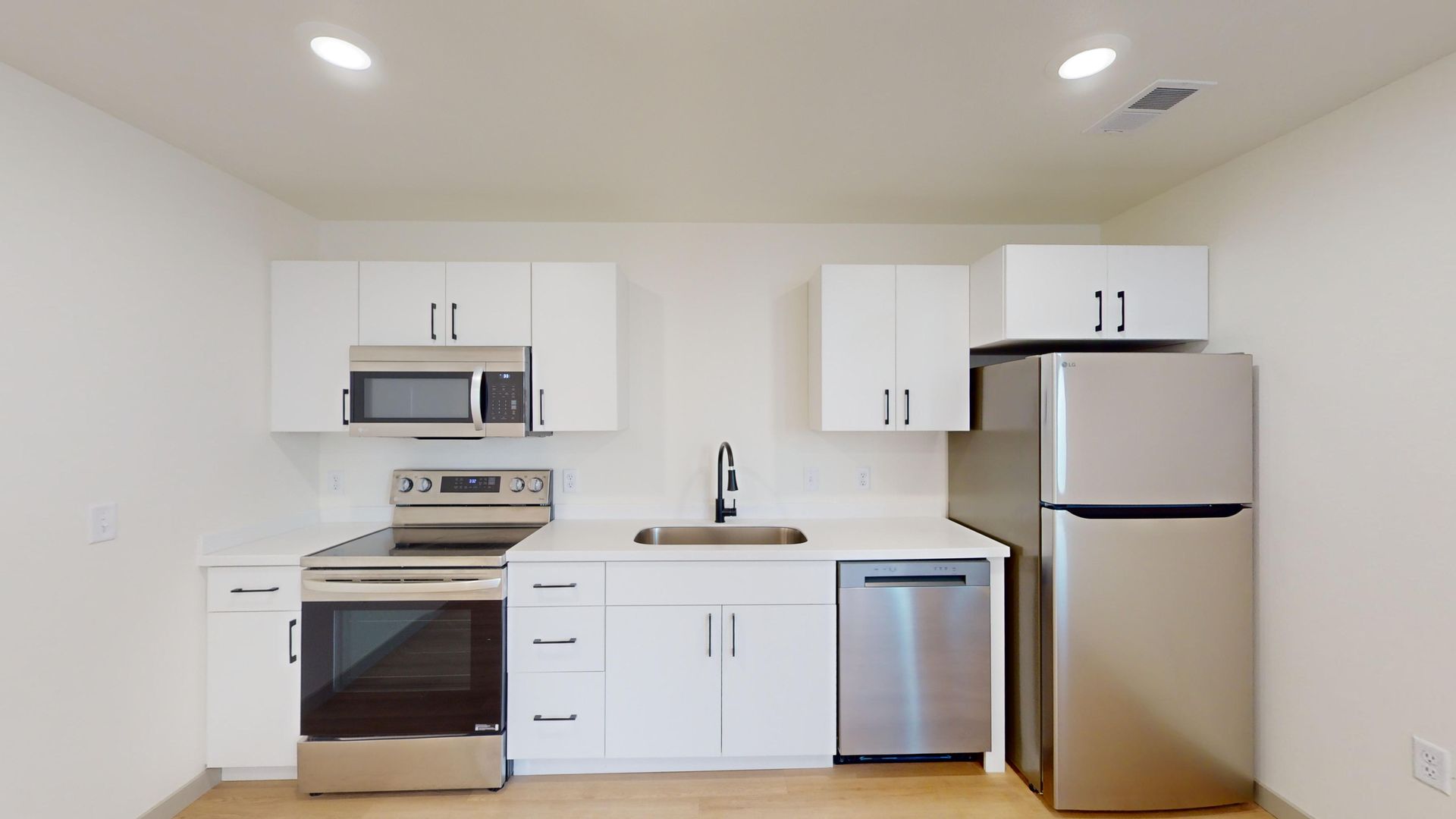 Sioux Falls Apartment: 3100 E Autumn Blaze Street