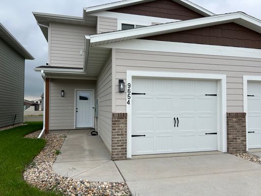2 Bedroom 1.5 Bathroom Home for Rent – photo 1