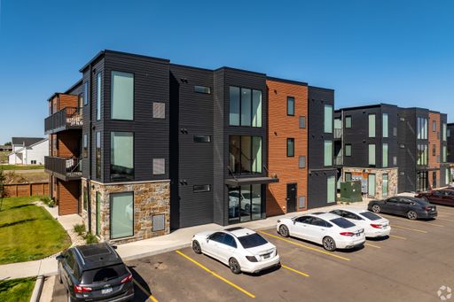 6001 S Coneflower Ave, 105, Sioux Falls, SD 57108