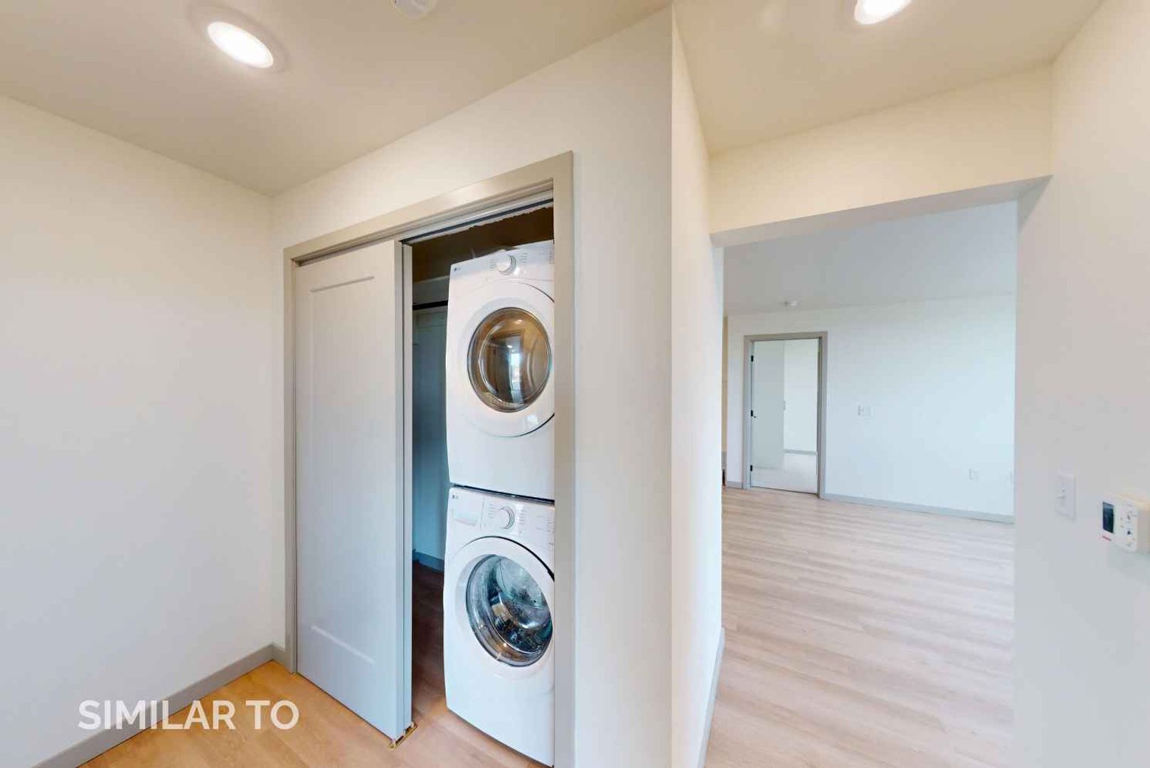 Laundry room at Overland Reserve (1 of 2)
