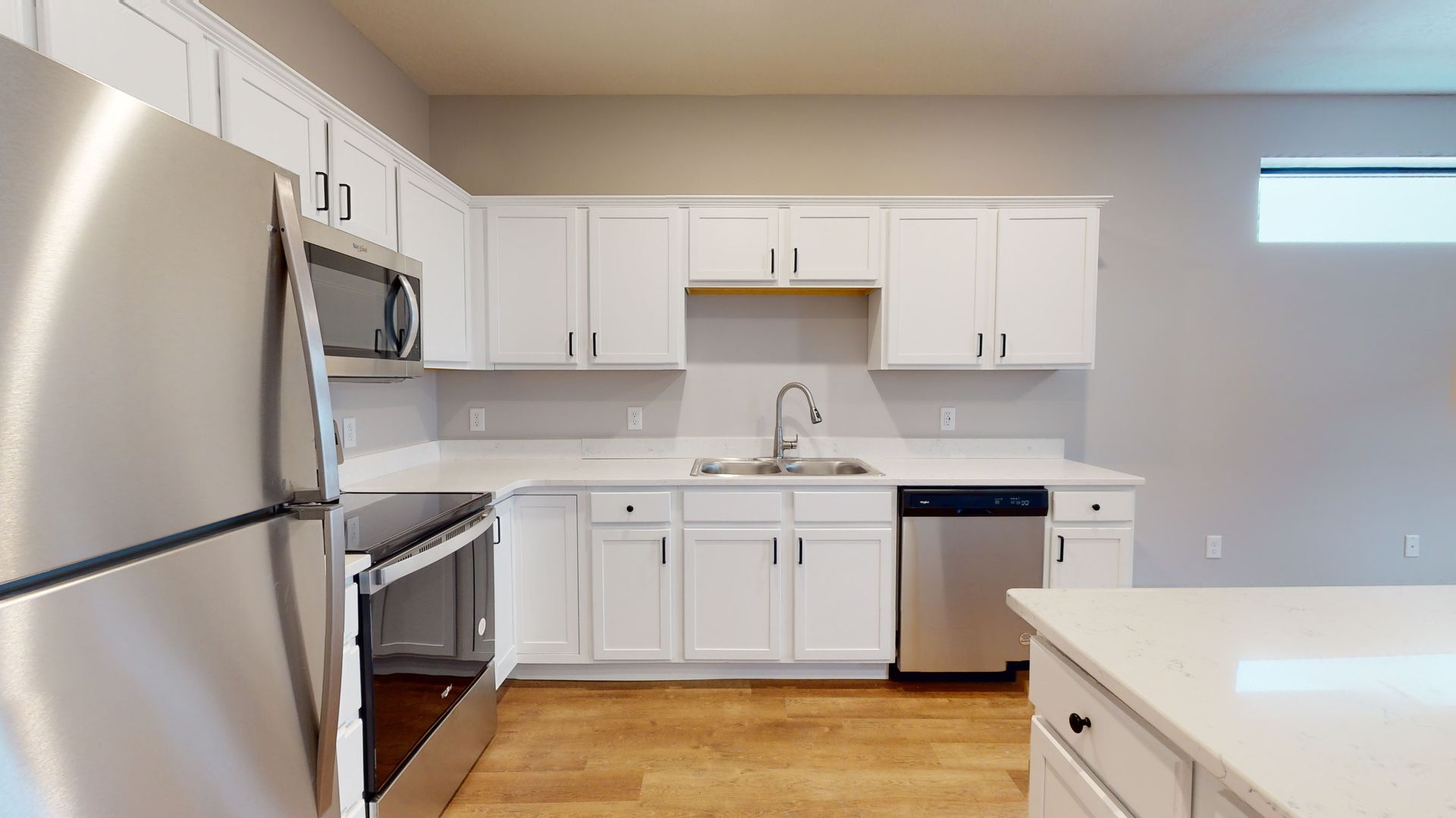 Sioux Falls Apartment: 2811 S Burnsfield Ave.