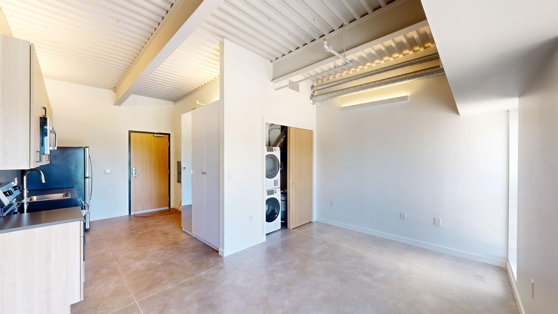 418 East Grand 7 of 8