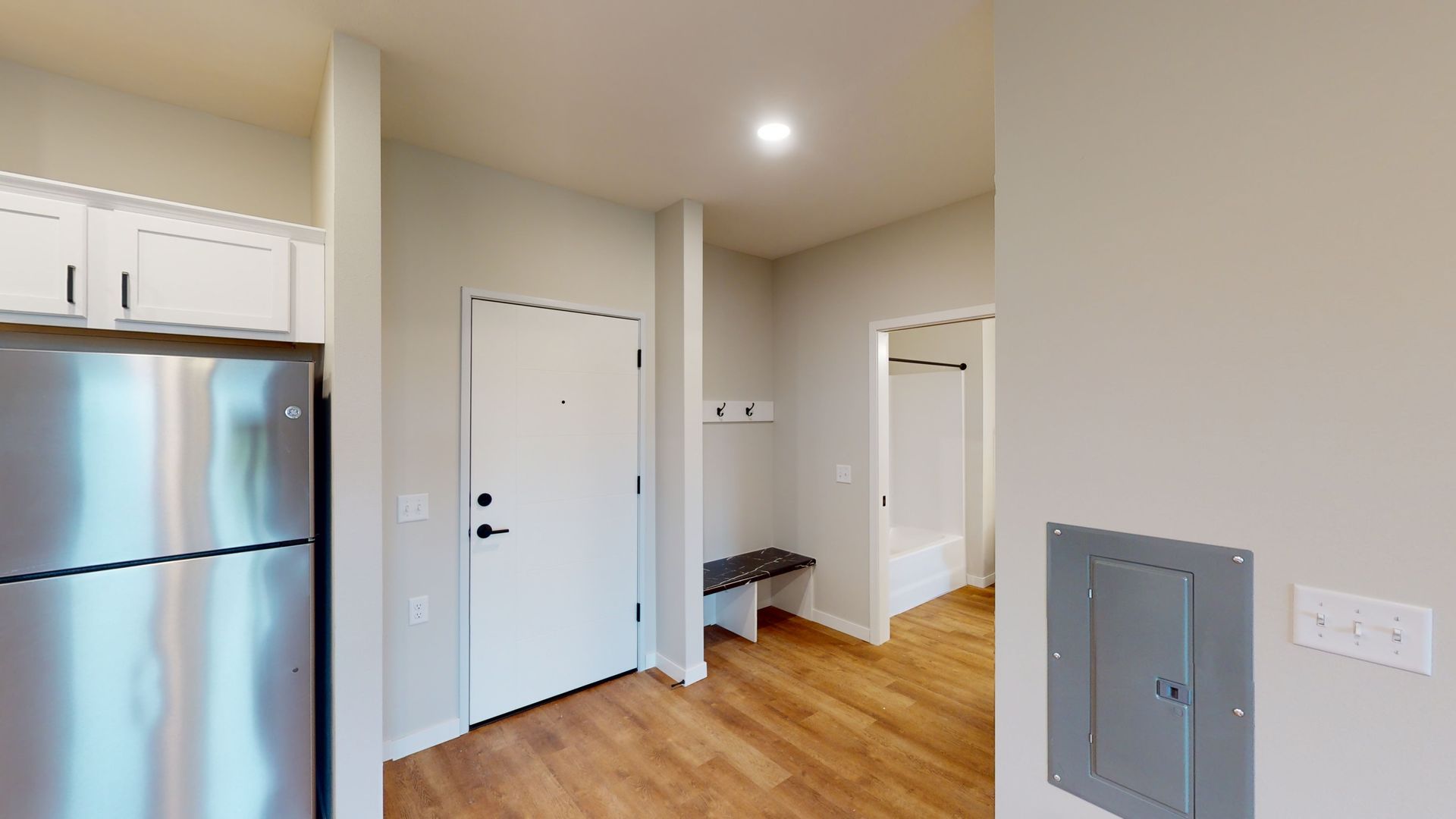 Sioux Falls Apartment: 2811 S Burnsfield Ave.