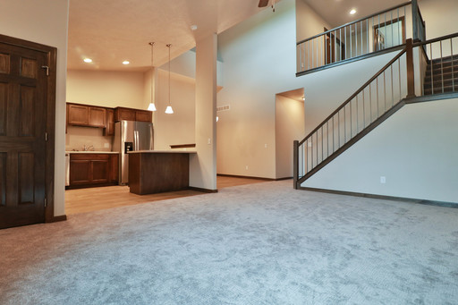 3 Bedroom Luxury Townhome with 2-Stall Garage – photo 1