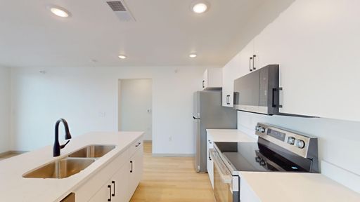 Crooks Reserve - 1 Bedroom 1 Bathroom Apartment