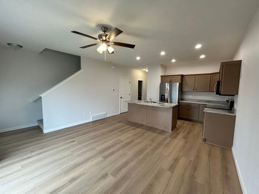 2 Bedroom 1.5 Bathroom Home for Rent – photo 1