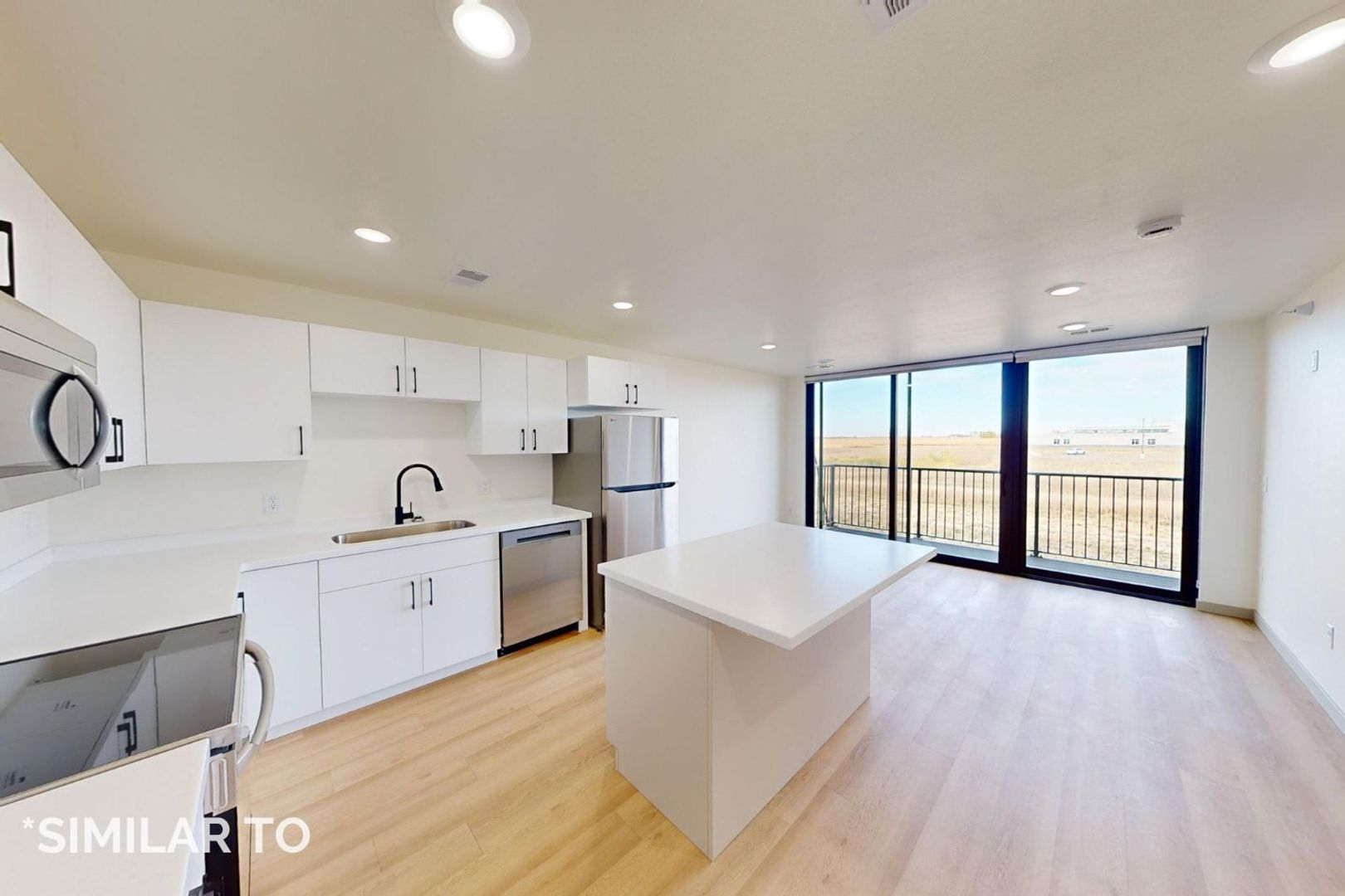 Crooks Apartment: 301 W Diane St.