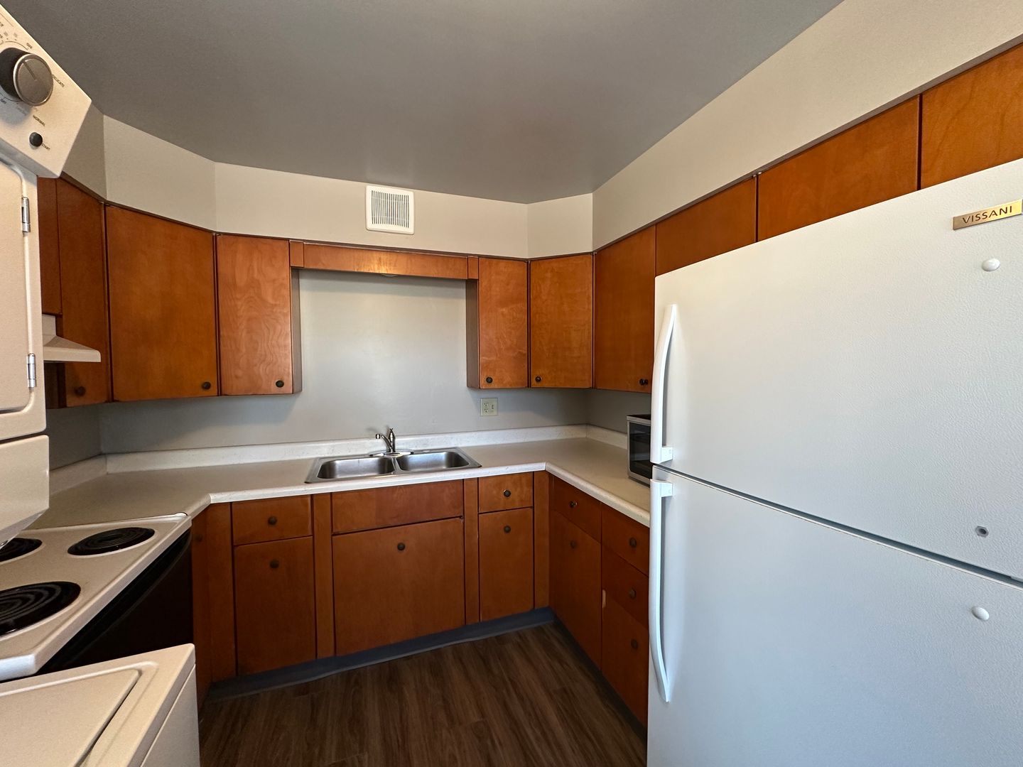 Sioux Falls Apartment: 2605 E 18th St