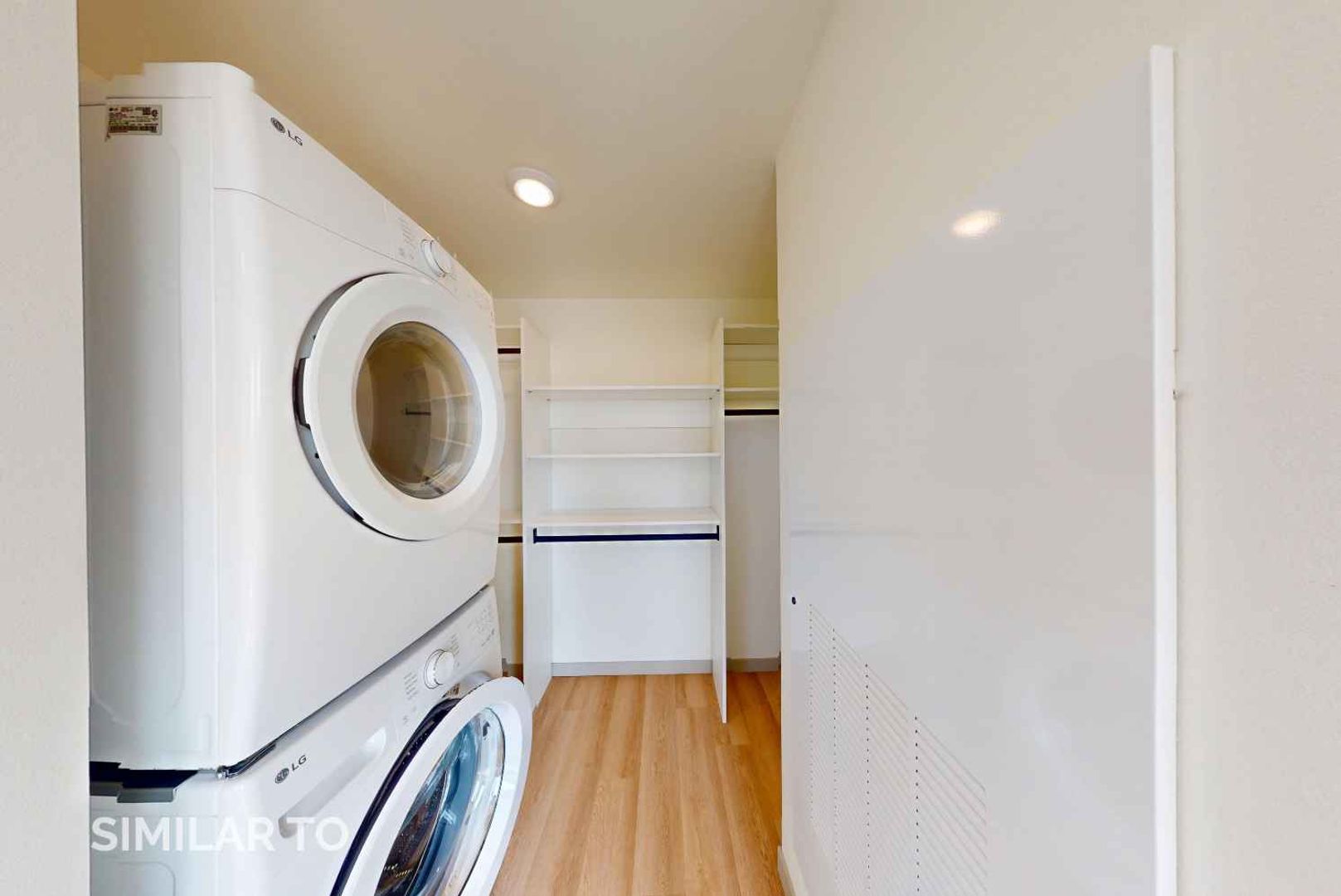 Laundry room at Overland Reserve (2 of 2)