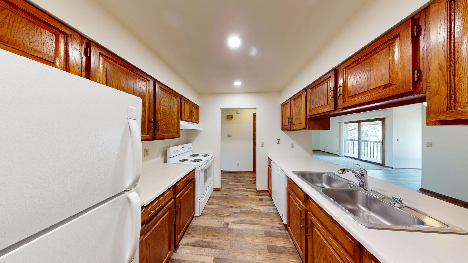 Doral Apartments 2 of 10