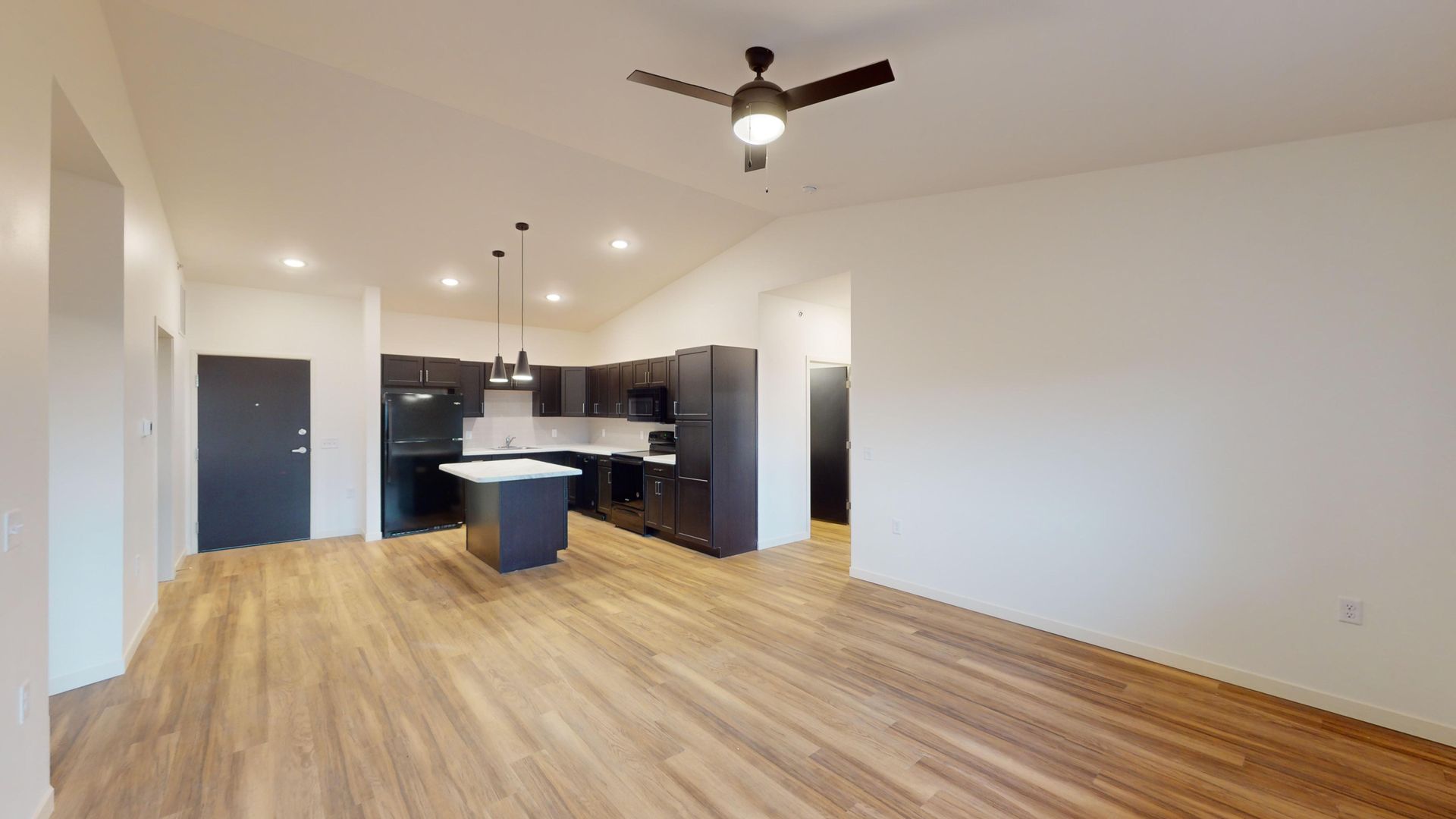 Sioux Falls Apartment: 7950 S. Bergamot Ave