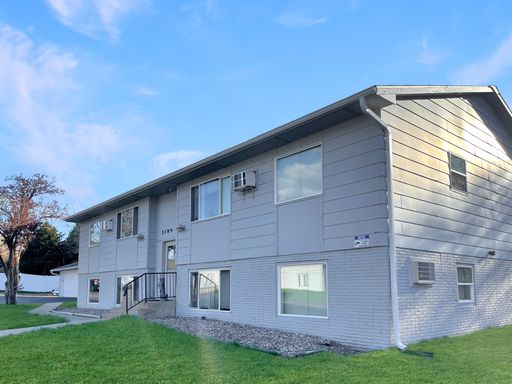 2 Bed 1 Bath Apartment – photo 1