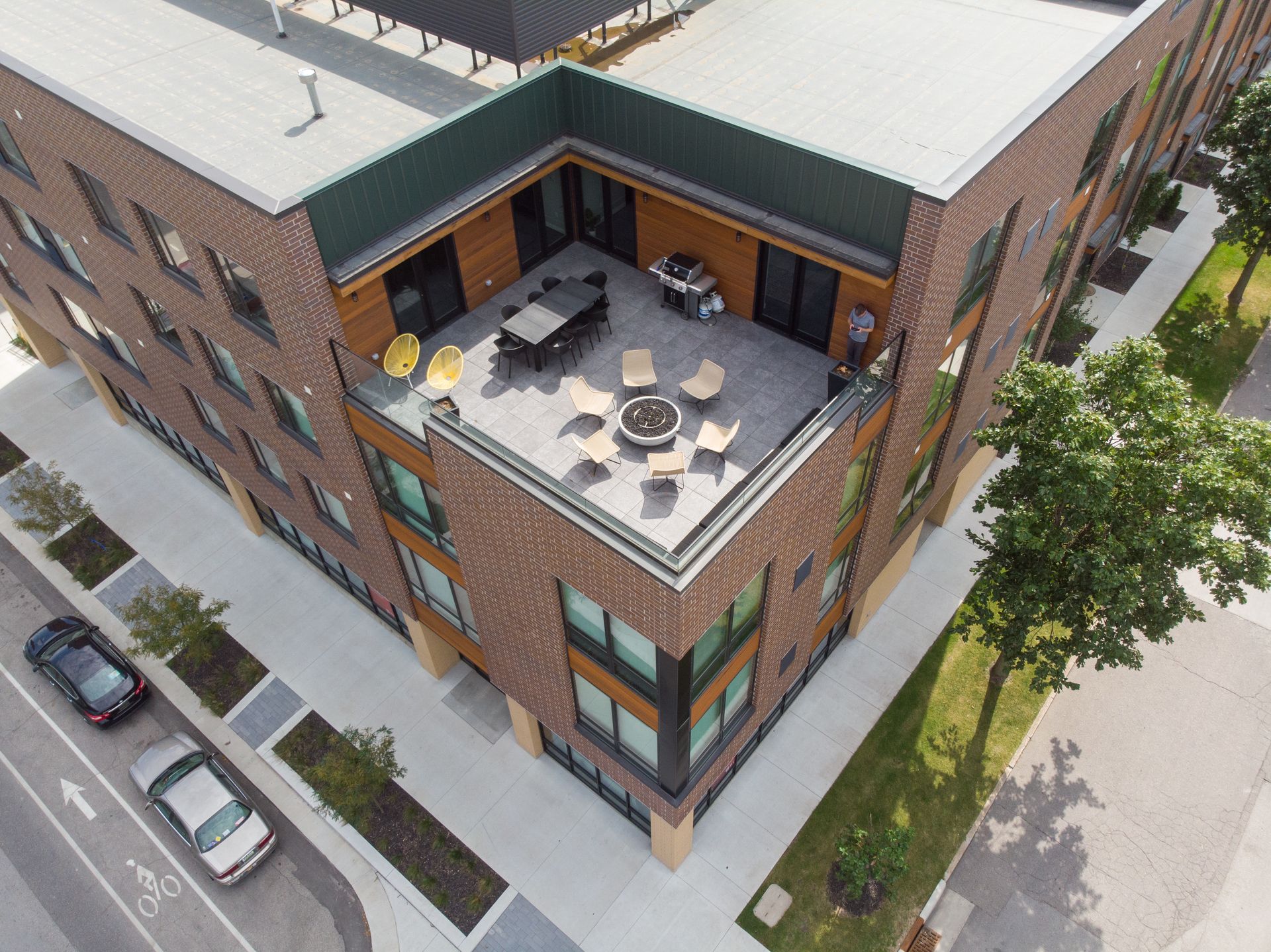 Des Moines Apartment: 2530 University Avenue