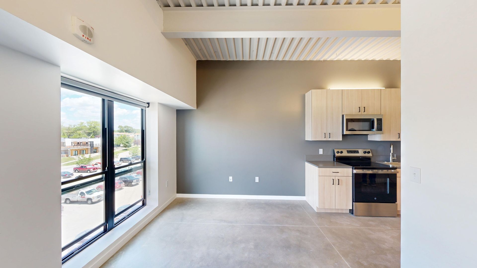 418 East Grand 7 of 12