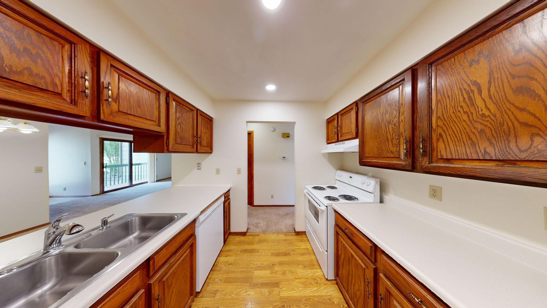 Doral Apartments 3 of 12