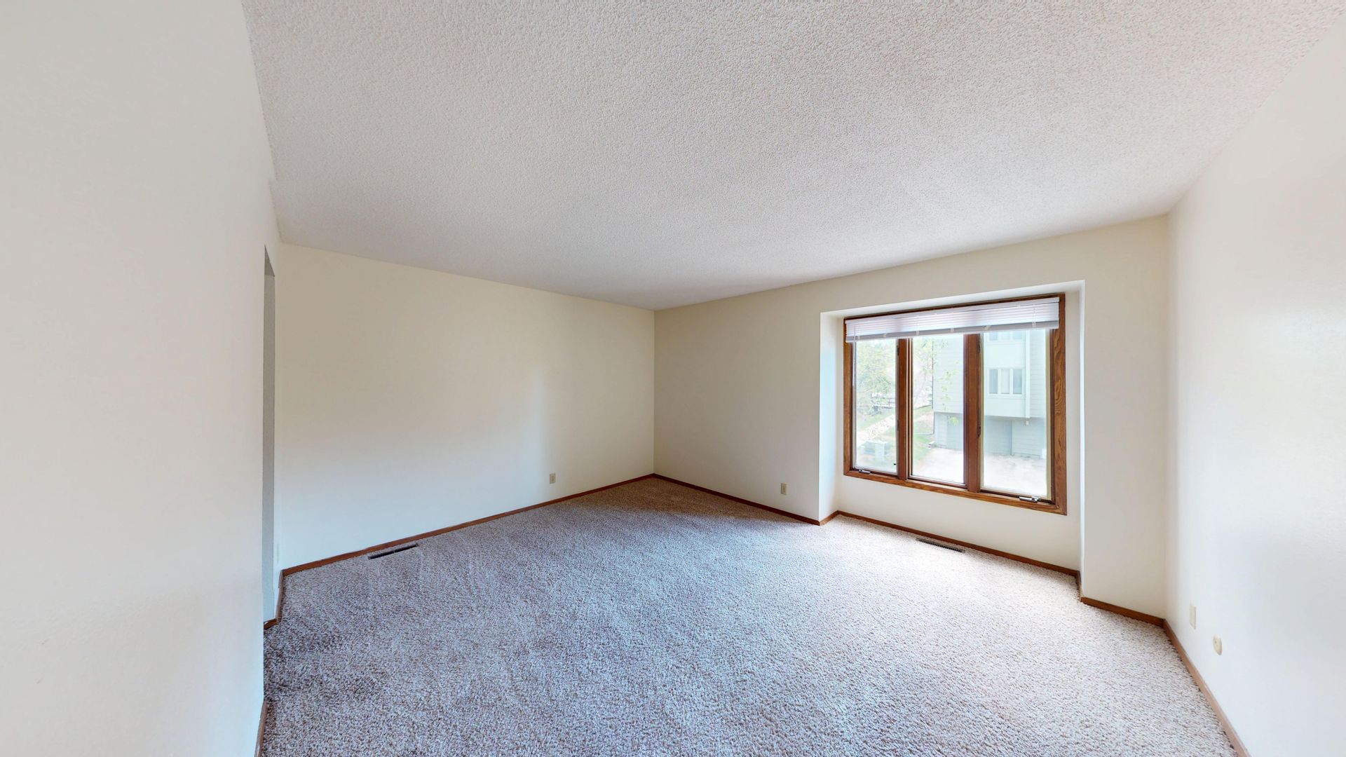 Doral Apartments 10 of 12