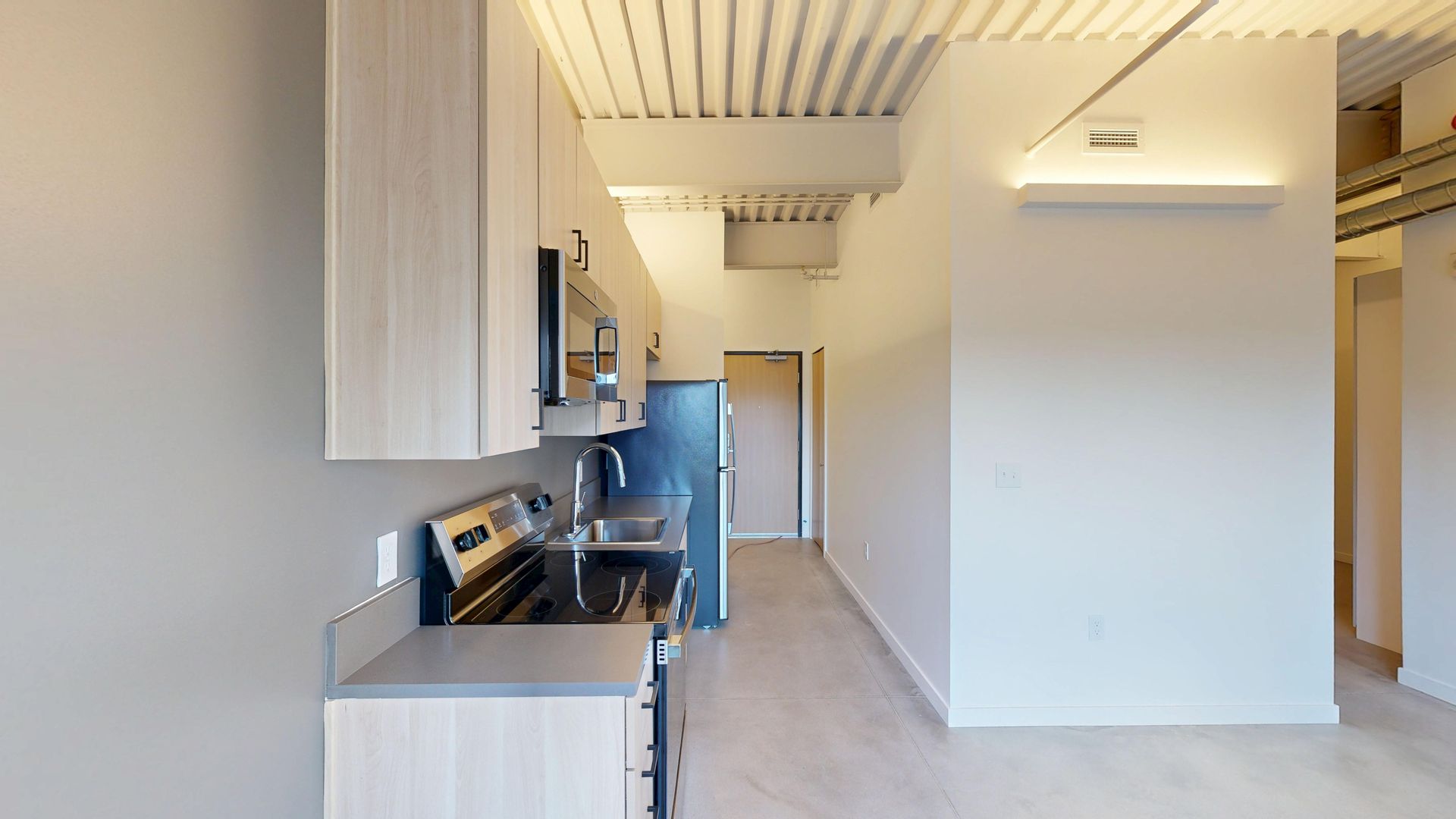 418 East Grand 11 of 12